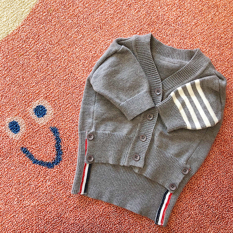Pet Cardigan Knit Sweater For Comfortable Wear
